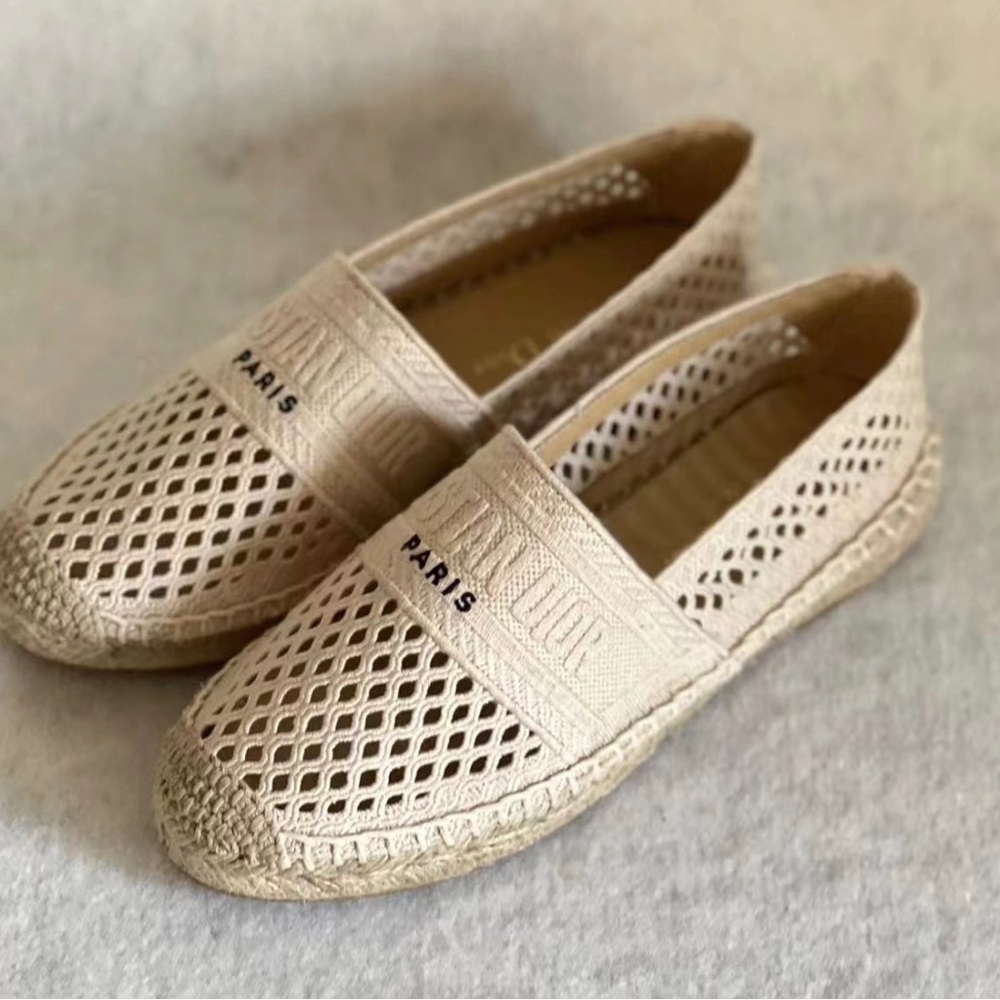 CD espadrilles size 6